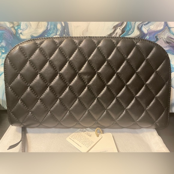 New HOBO Clutch